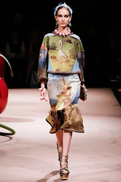 Look 26
